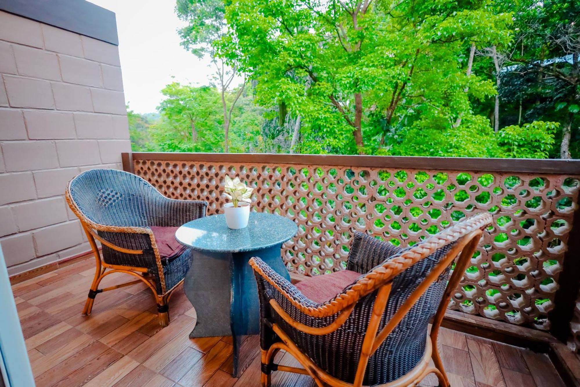 Mookanana Resort Hassan Exterior foto