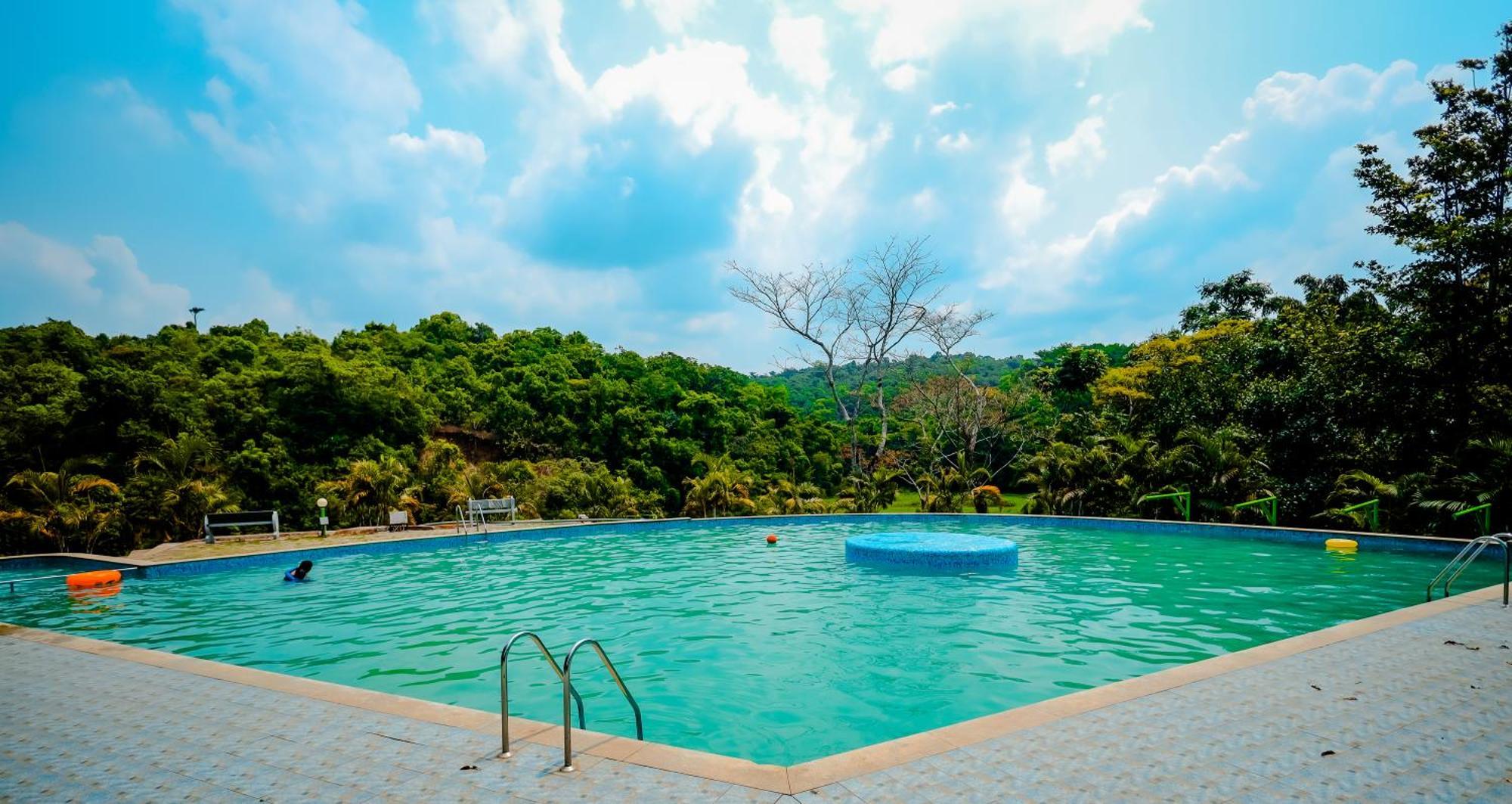 Mookanana Resort Hassan Exterior foto